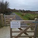 Avenue House 3*