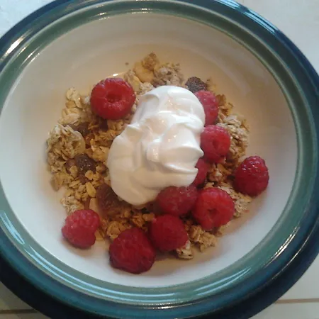 Lake Avenue House 3*