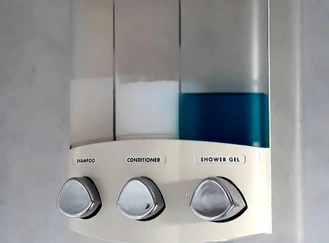 Couette-café Avenue House 3*